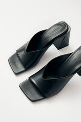 Tasha Leather Sandals black