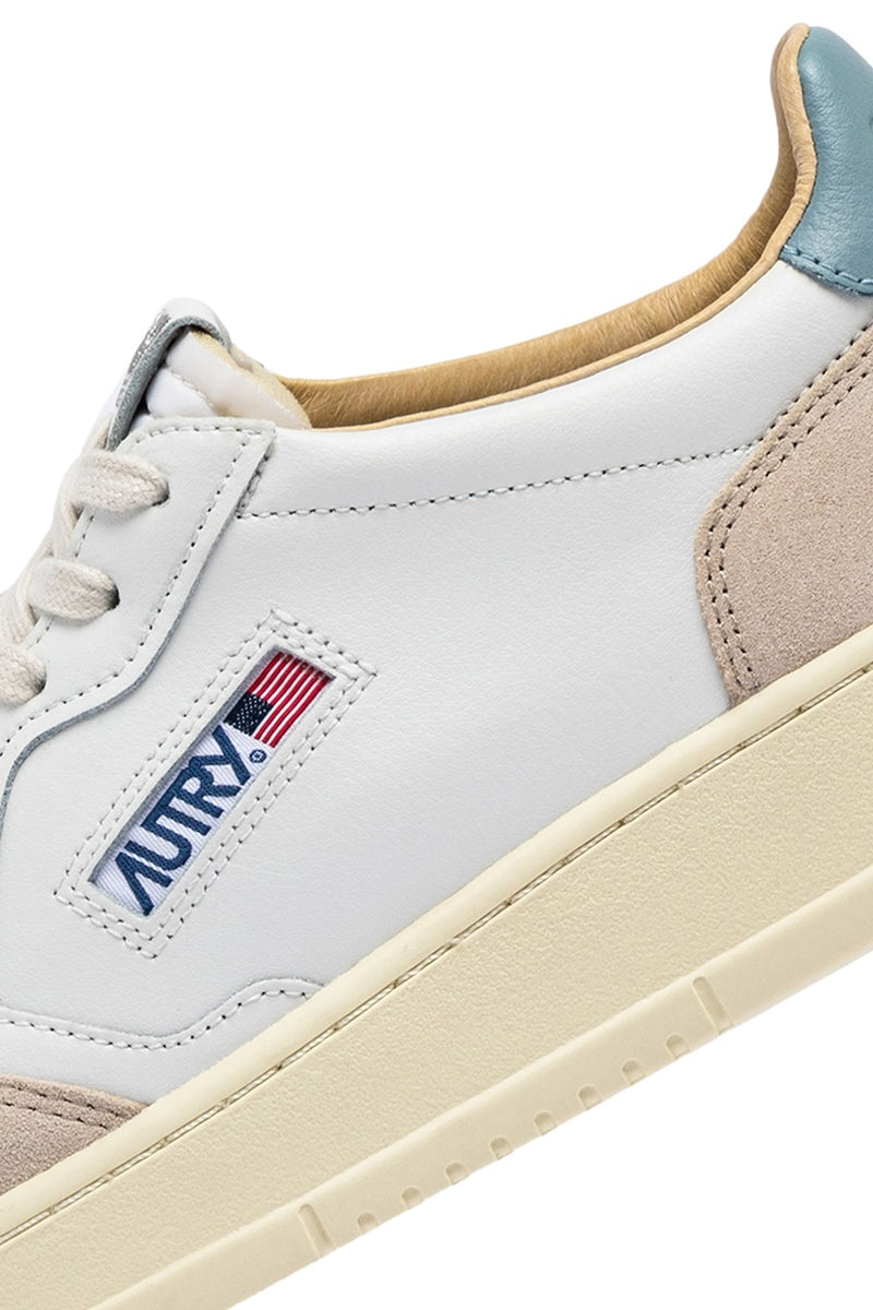 Autry Medalist Sneaker suede white silver blue