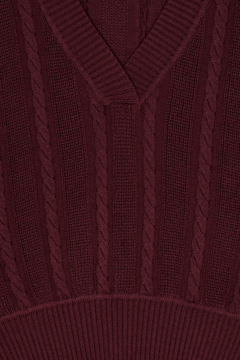 Cable Knit Vest bordeaux