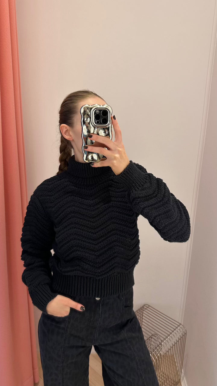 Hailey Turtleneck black